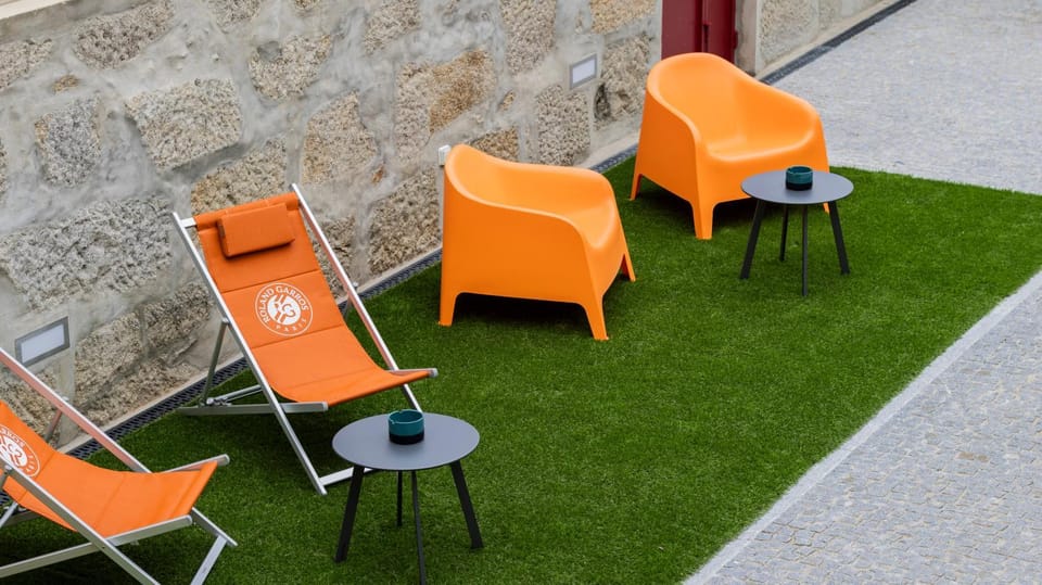 Patio, Balcony/Terrace, Seating area, sunbed