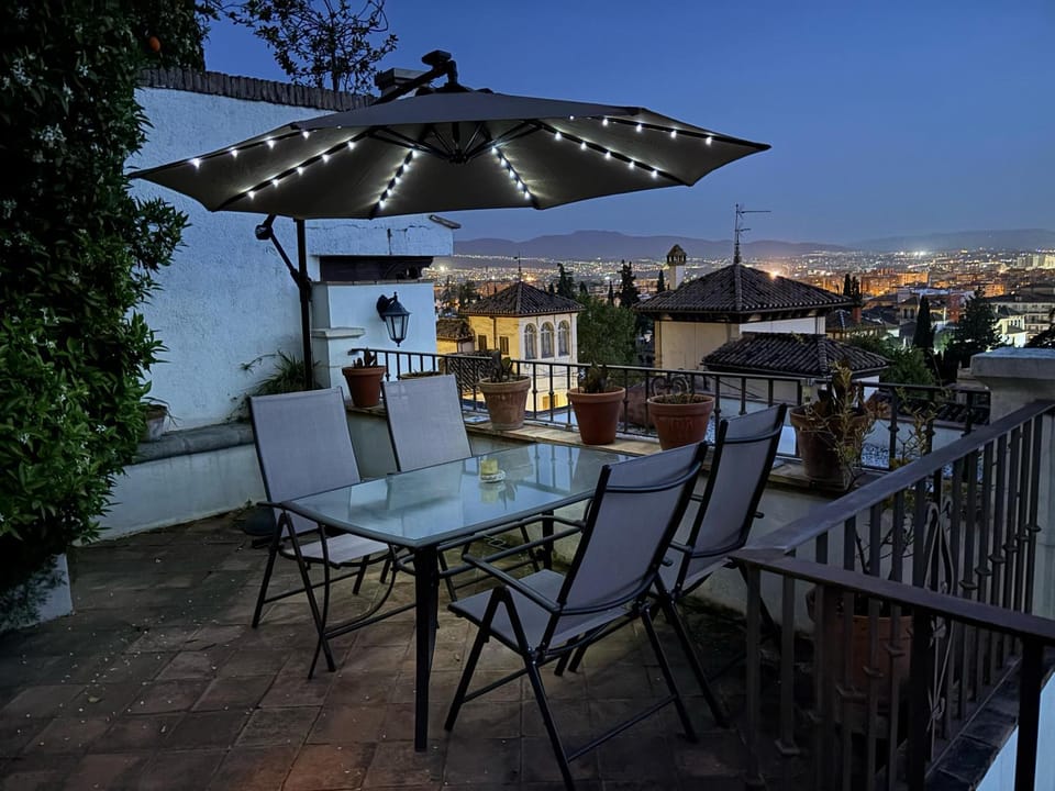 Off site, Balcony/Terrace