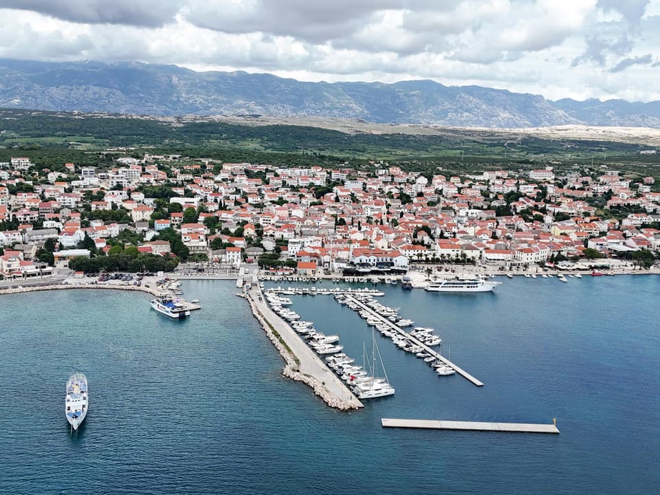 Novalja Centar Retreat Apartment in Novalja