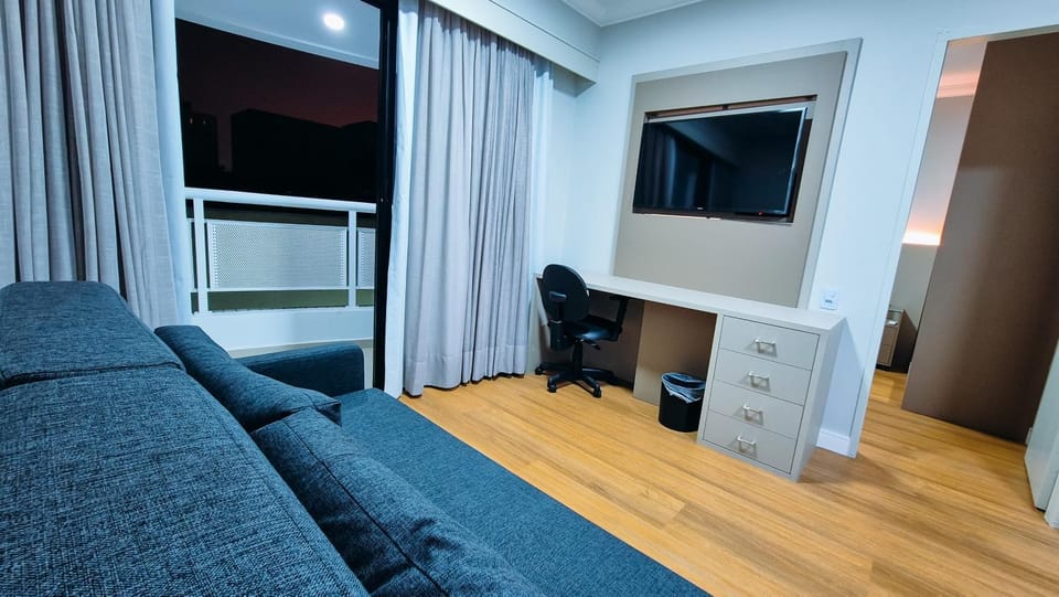 Communal lounge/ TV room, TV and multimedia, Living room