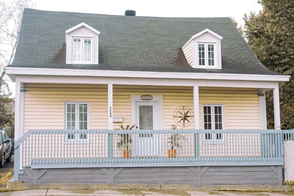 3min du ferry Maison bien équipée Parking et Jardin House in Quebec City