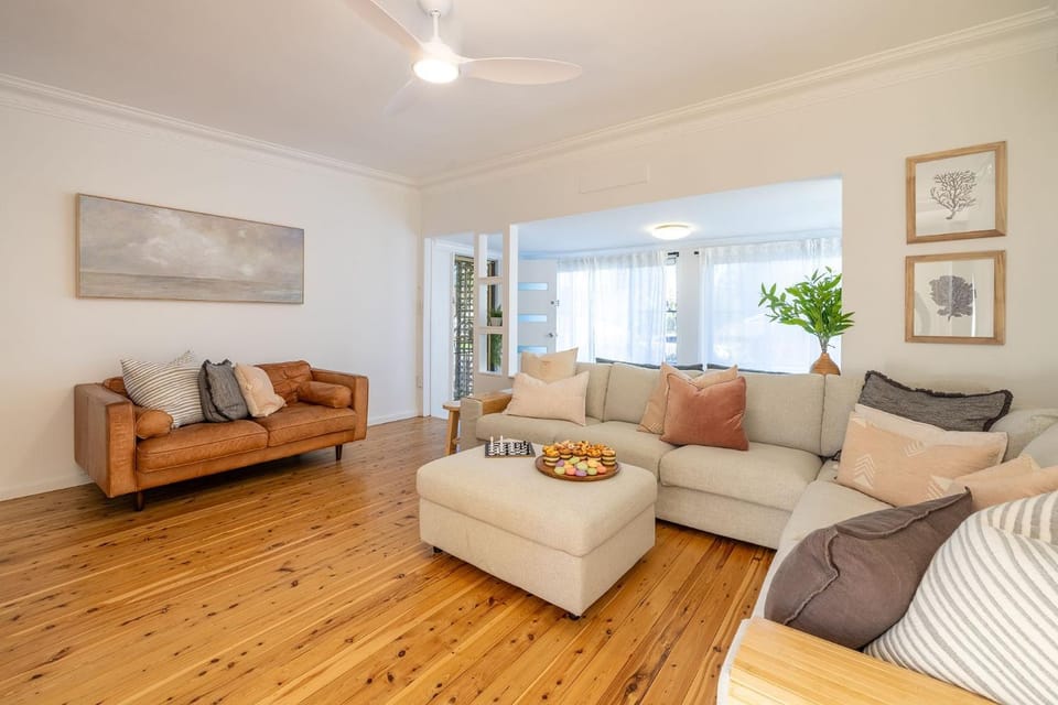 Nest on Nelson, 7 Nelson St - boat parking, Wi-Fi, games room House in Nelson Bay