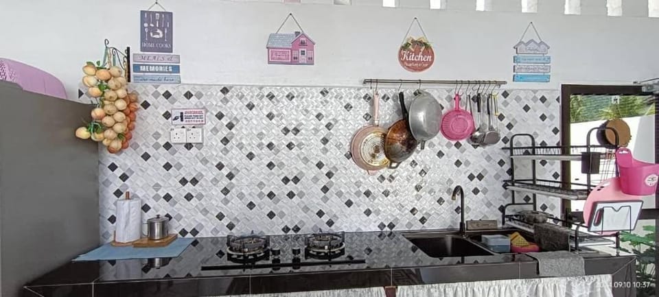 Homestay Villa H with POOL House in Terengganu, Malaysia