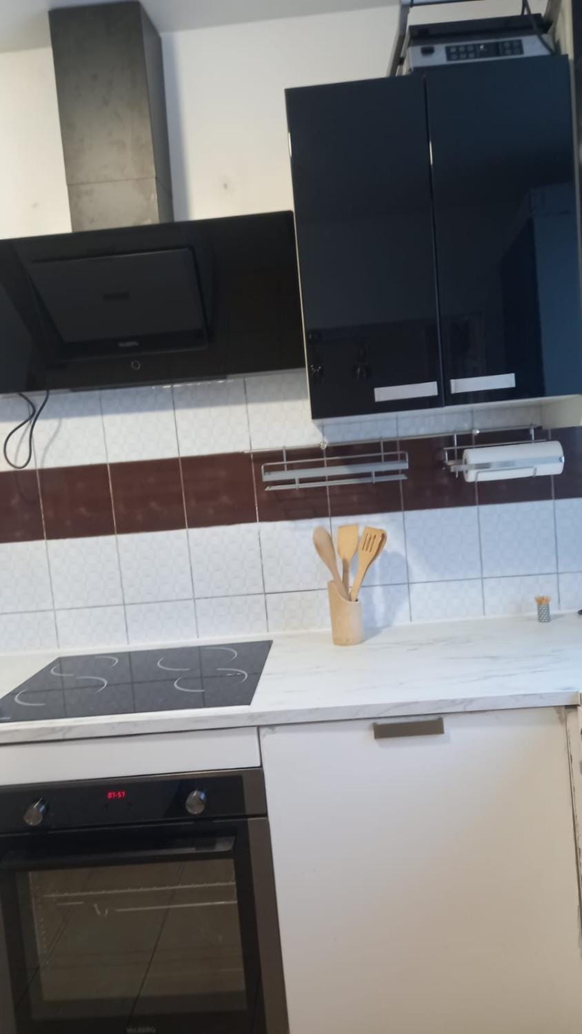 Quaresma Apartment in Île-de-France