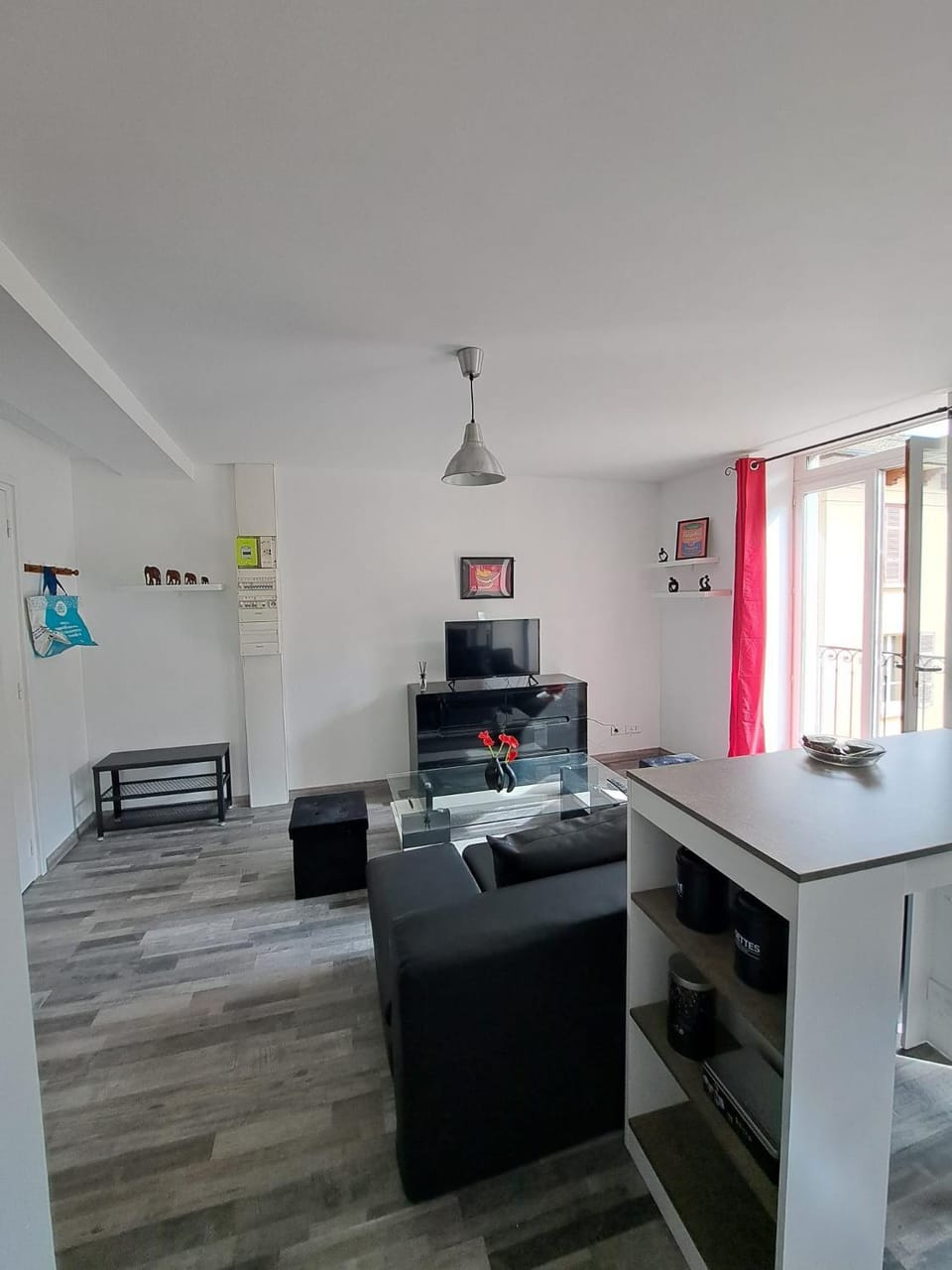 Joli appartement meublé refait à neuf Apartment in Auvergne-Rhône-Alpes