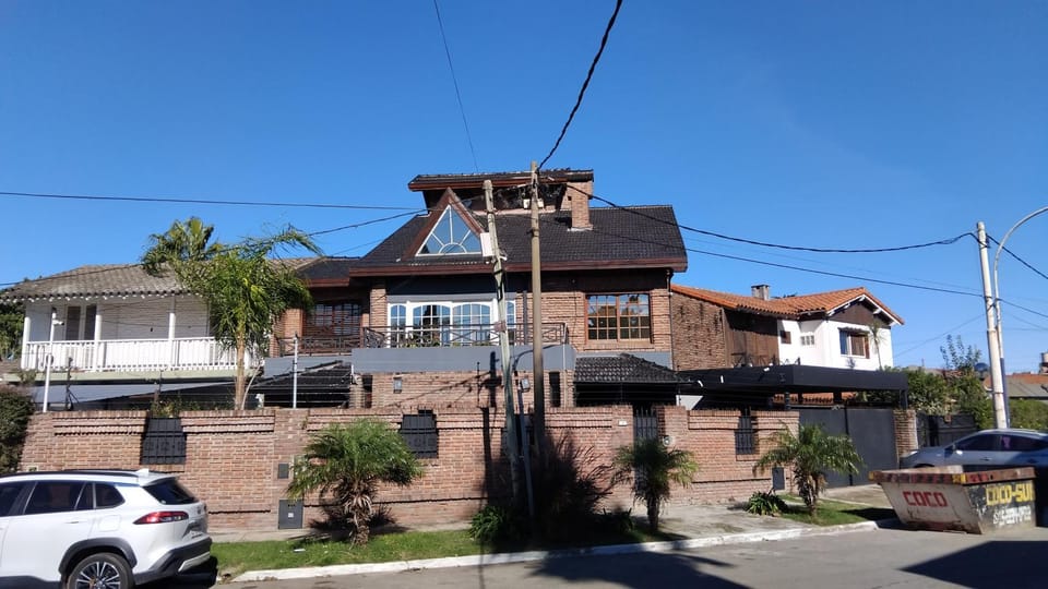 VICTORIA 3 BED AND BREAKFAST A 3KM DEL AEROPUERTO EZEIZa Vacation rental in Ezeiza