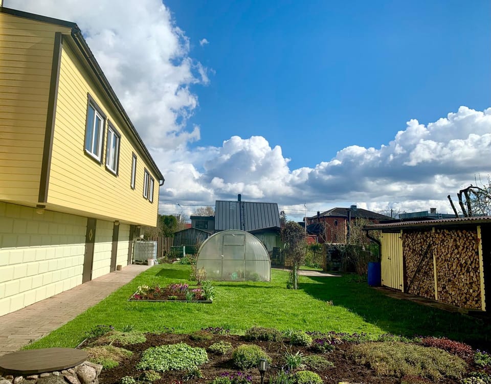 Property building, Spring, Day, Garden, Garden view
