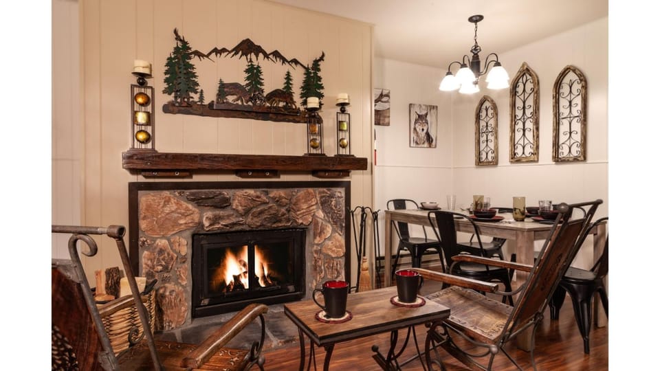 Day, Living room, Dining area, fireplace, furniture