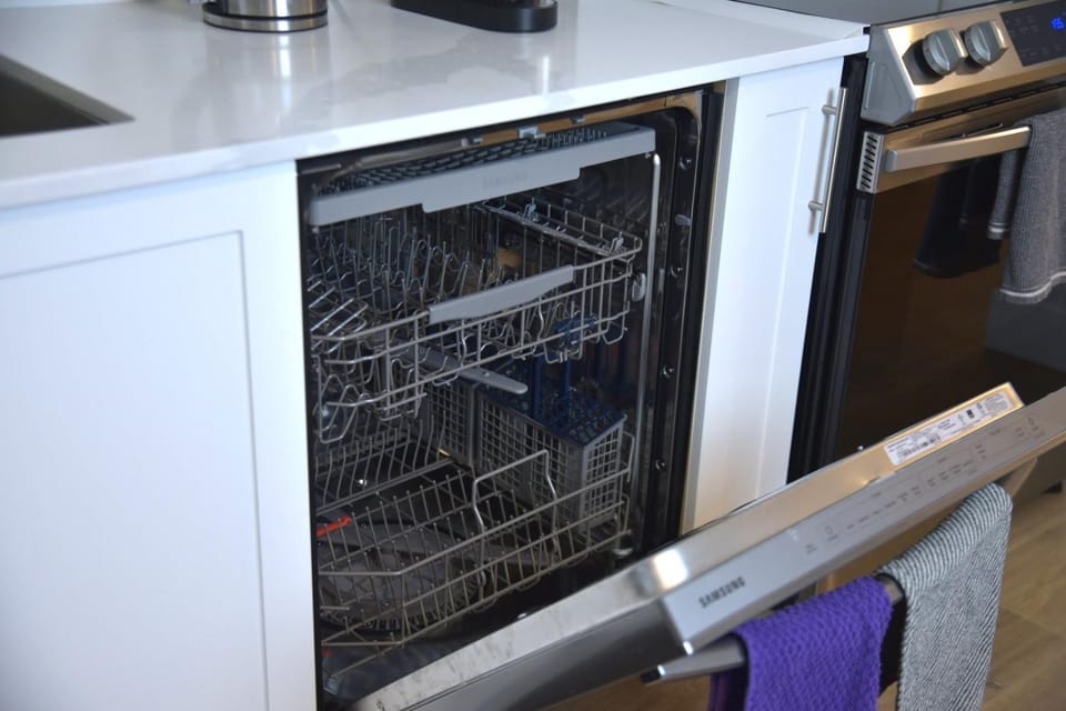 Kitchen or kitchenette, Dining area, dishwasher, kitchen, kitchen