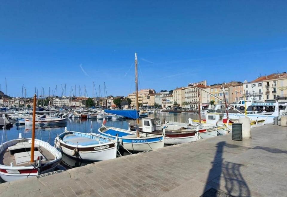 Appart Charmant et cosy 200m du port Apartment in La Ciotat