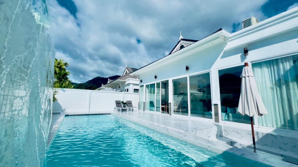 Property building, Pool view, Swimming pool