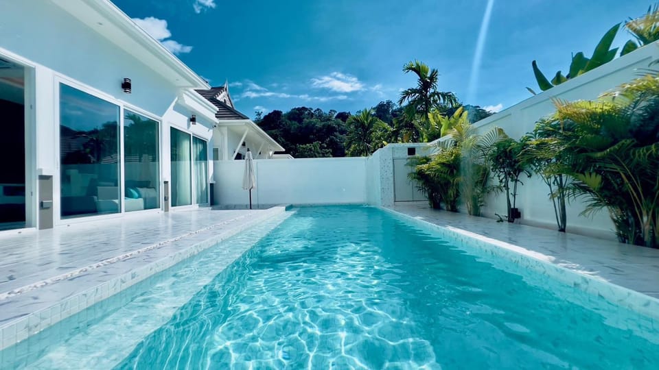 Day, Pool view, Swimming pool, Swimming pool
