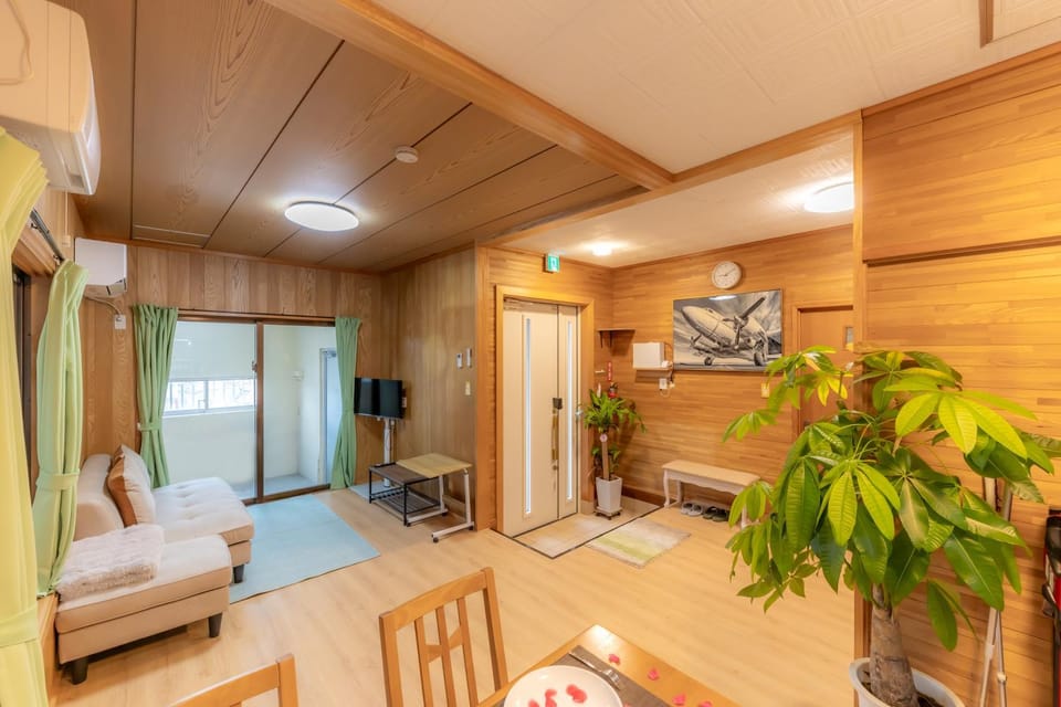 TV and multimedia, Kitchen or kitchenette, Living room, Photo of the whole room, air conditioner