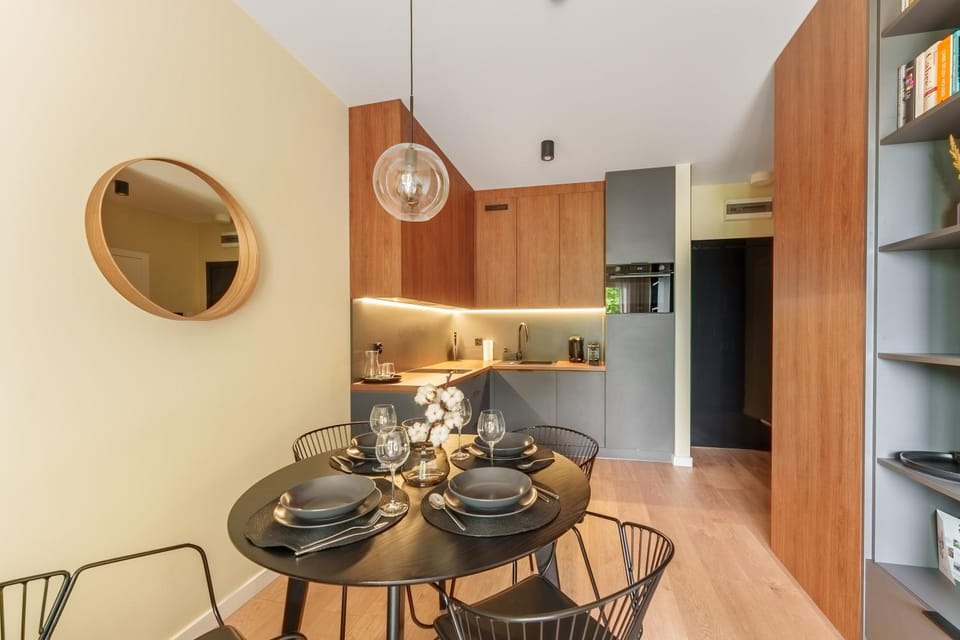 Kitchen or kitchenette, Seating area