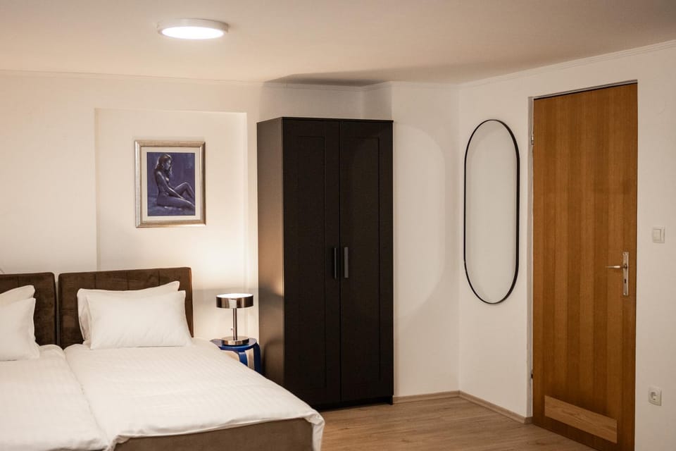Bed, Bedroom, wardrobe