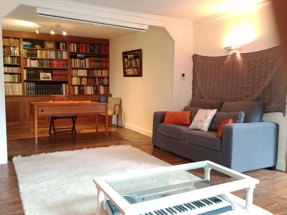Communal lounge/ TV room, Living room