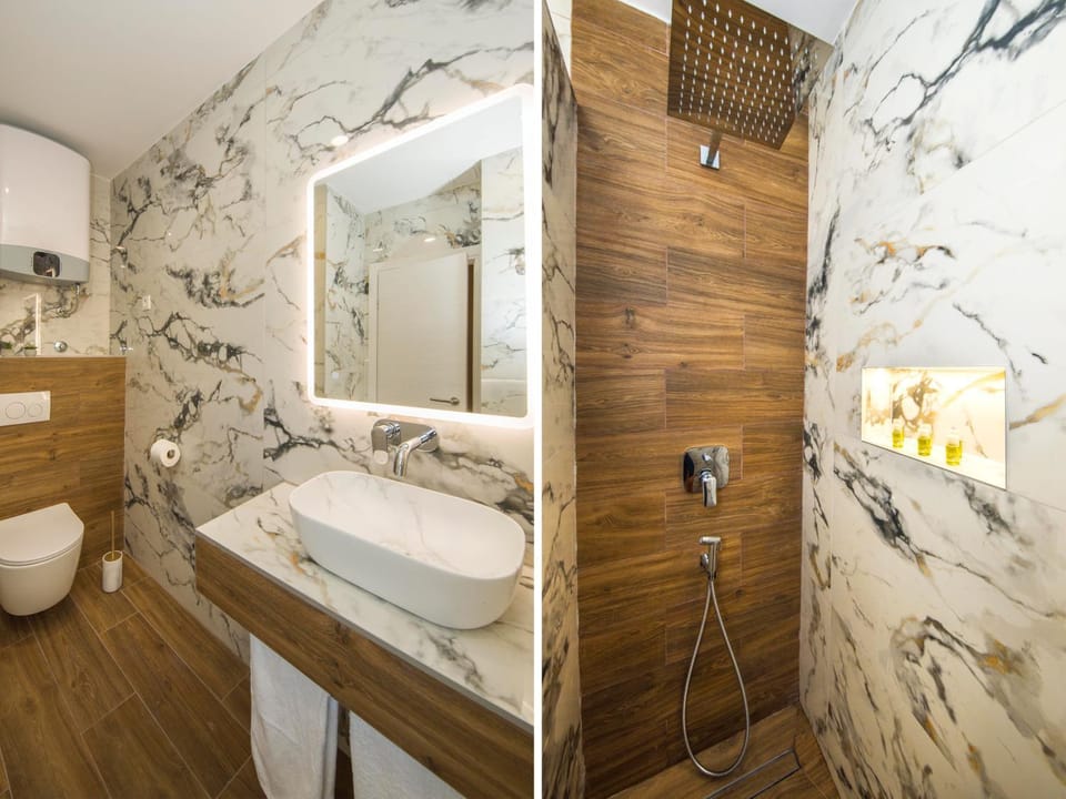 Shower, Toilet, Bathroom, Bath