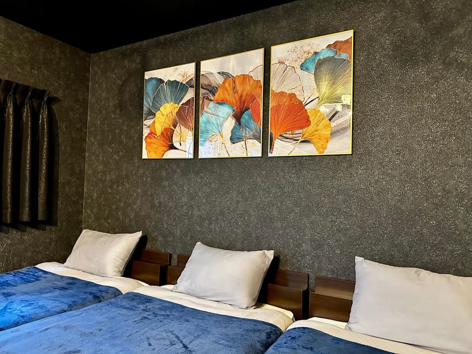 Bed, Decorative detail, Bedroom