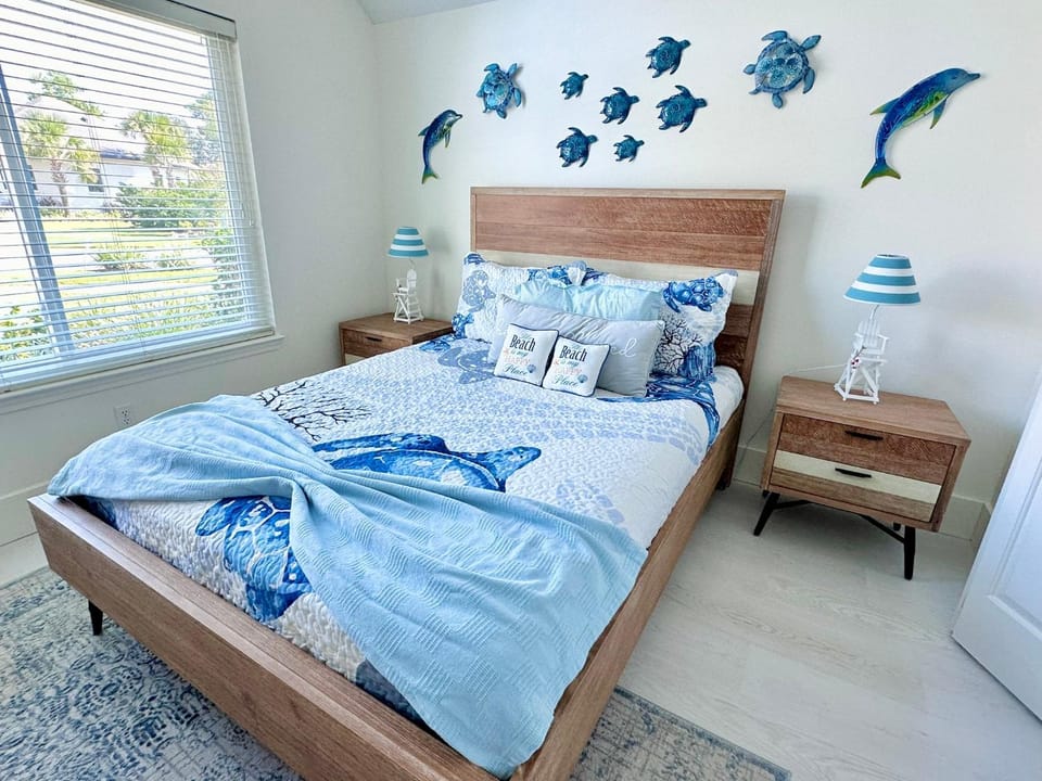 Bed, Bedroom