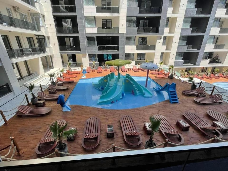 Swimming pool