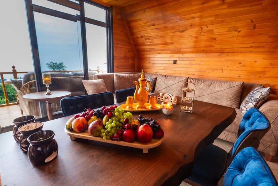 Seating area, Food