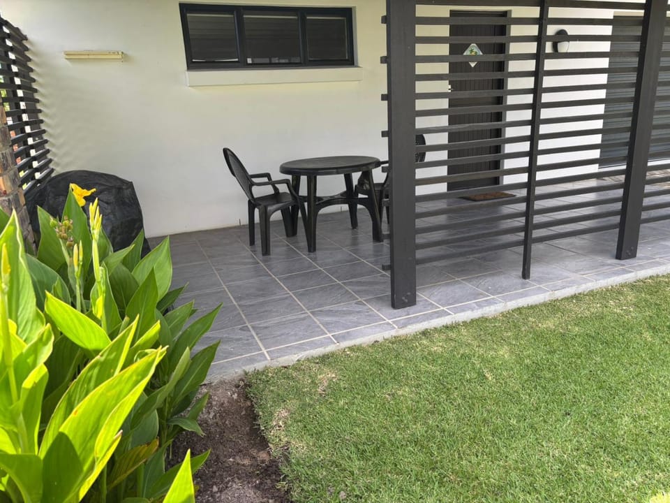 Property building, Patio, Garden