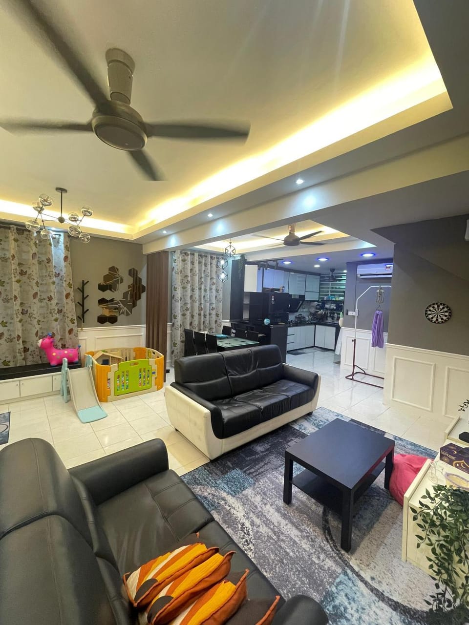 Living room, Seating area, Dining area