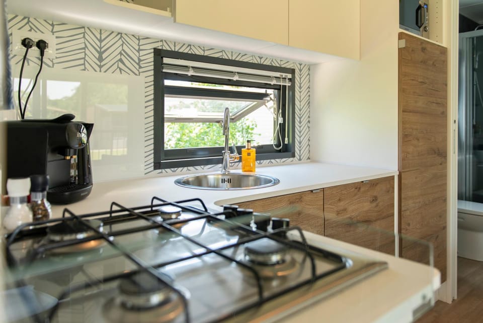 Kitchen or kitchenette, stove