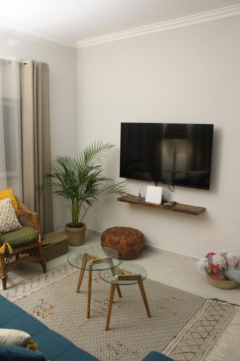 Communal lounge/ TV room, Living room