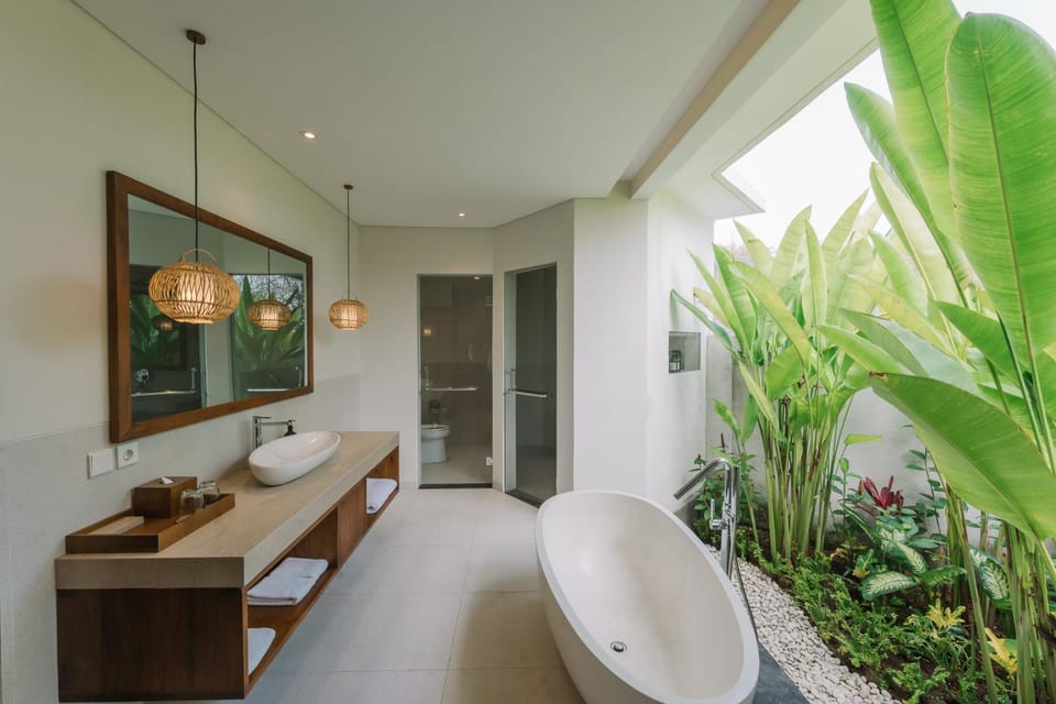 Shower, Hot Tub, Bathroom, Bath, towels