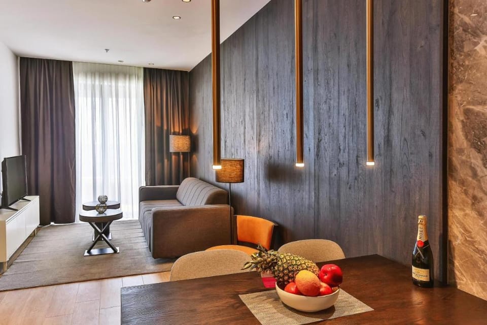 Living room, Seating area