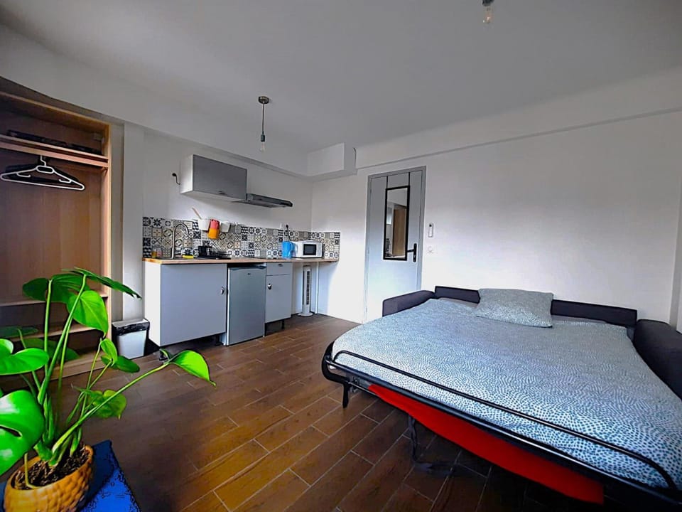 La chambre 2, Climatisée AC, Calme, Cuisine privée Vacation rental in Nice