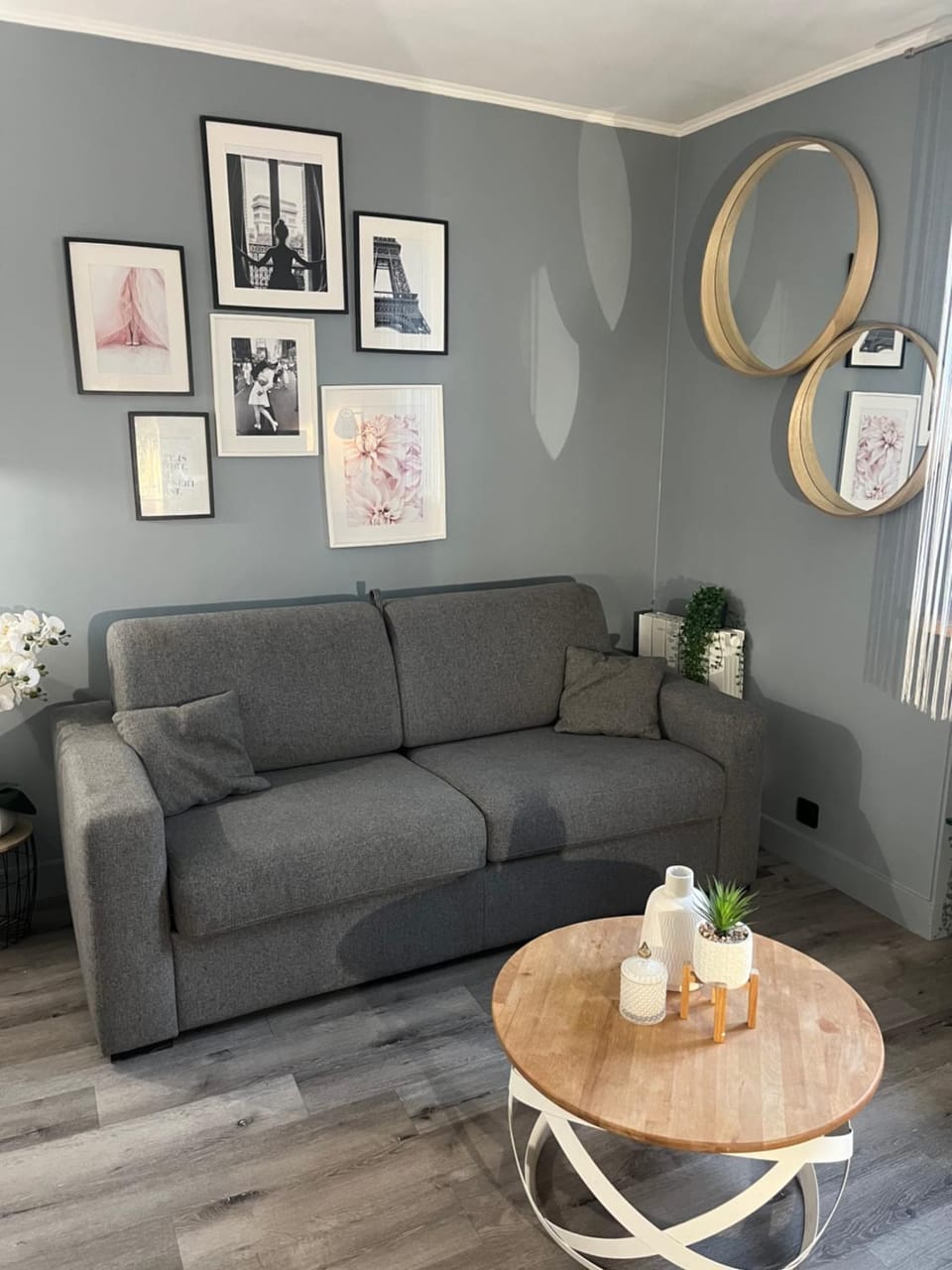 Charment studio Apartment in Paris