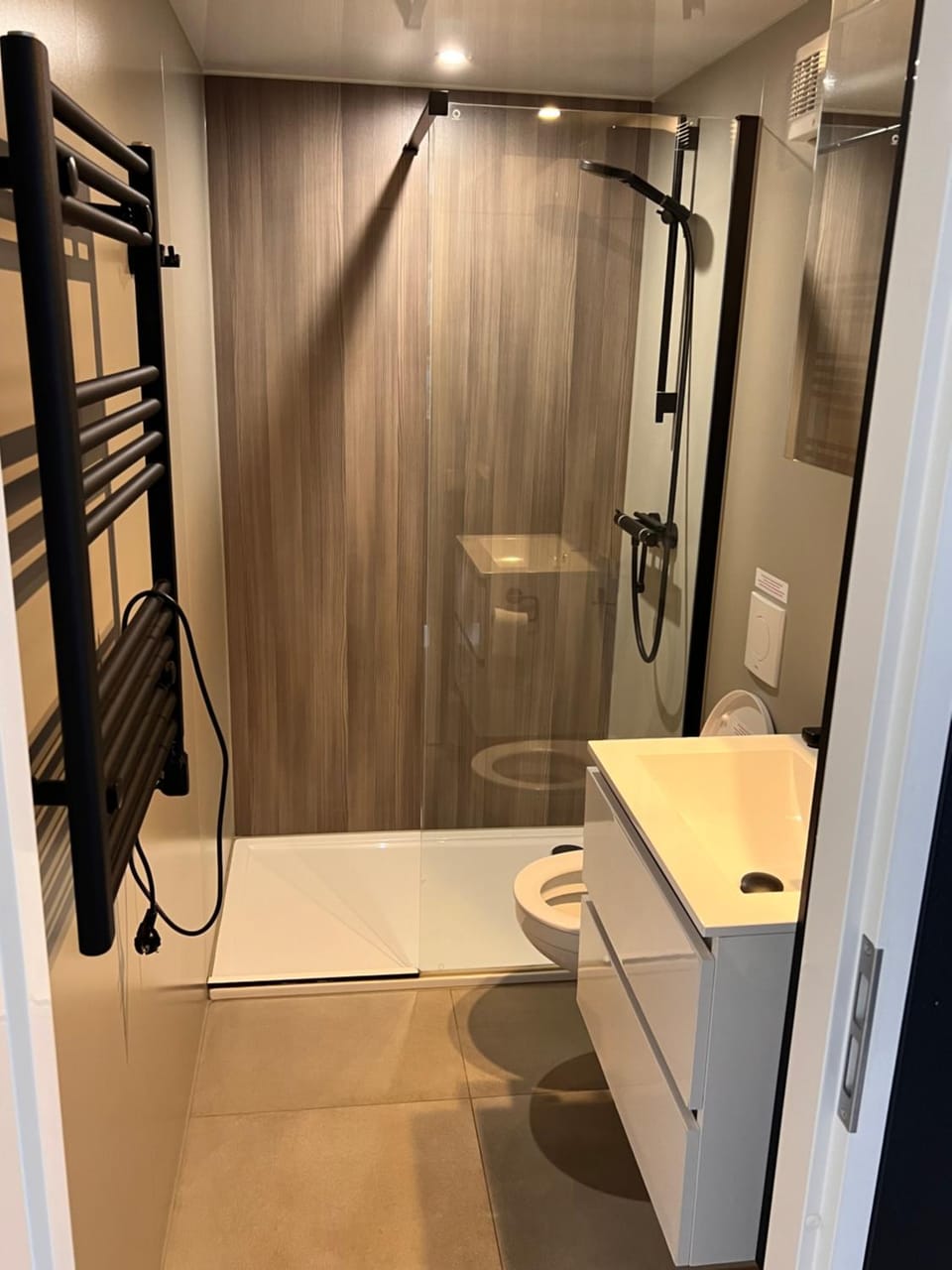 Shower, Bathroom
