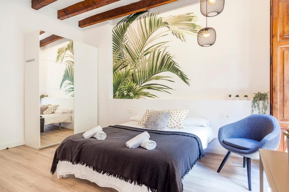 Modern Flat by Mercado Central in Ciutat Vella Apartment in Valencia