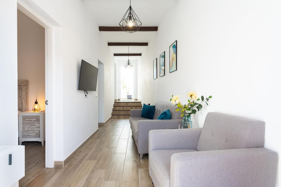 Communal lounge/ TV room, Living room