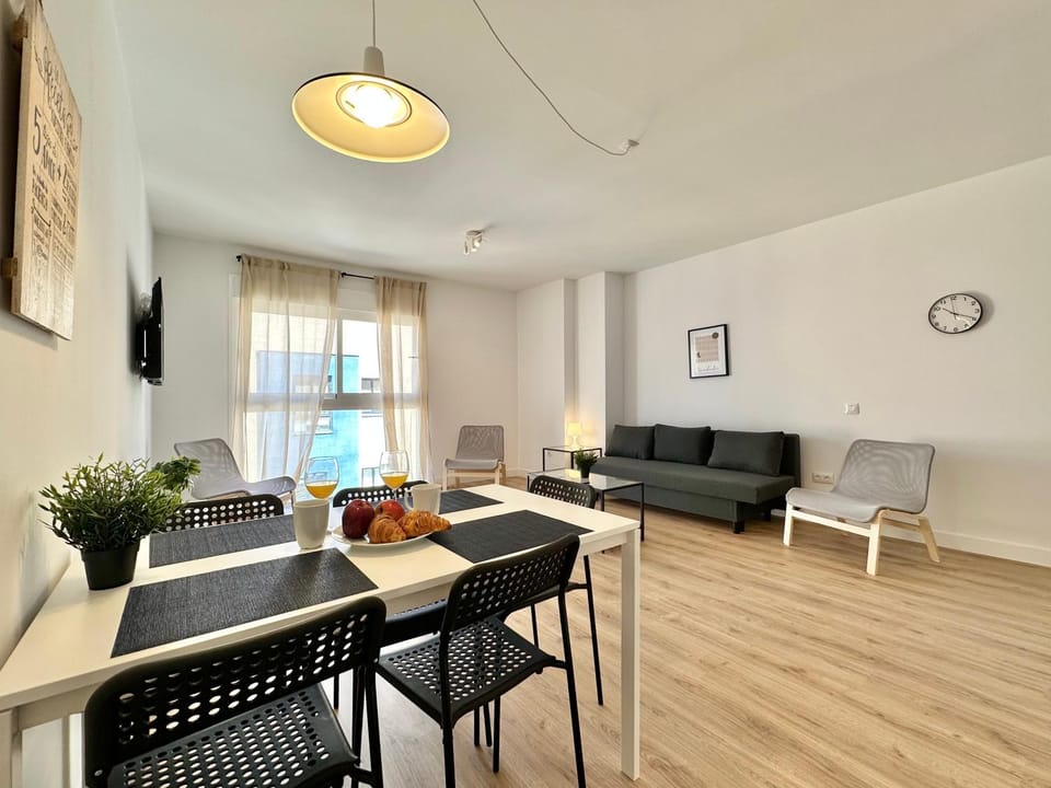 TV and multimedia, Living room, Dining area