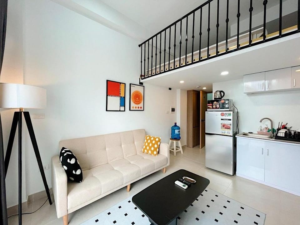 Kitchen or kitchenette, Living room, Seating area