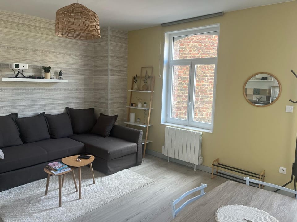 Communal lounge/ TV room