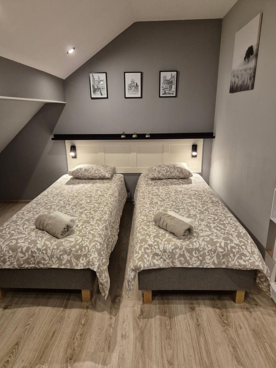 Apartament na poddaszu Apartment in Lower Silesian Voivodeship