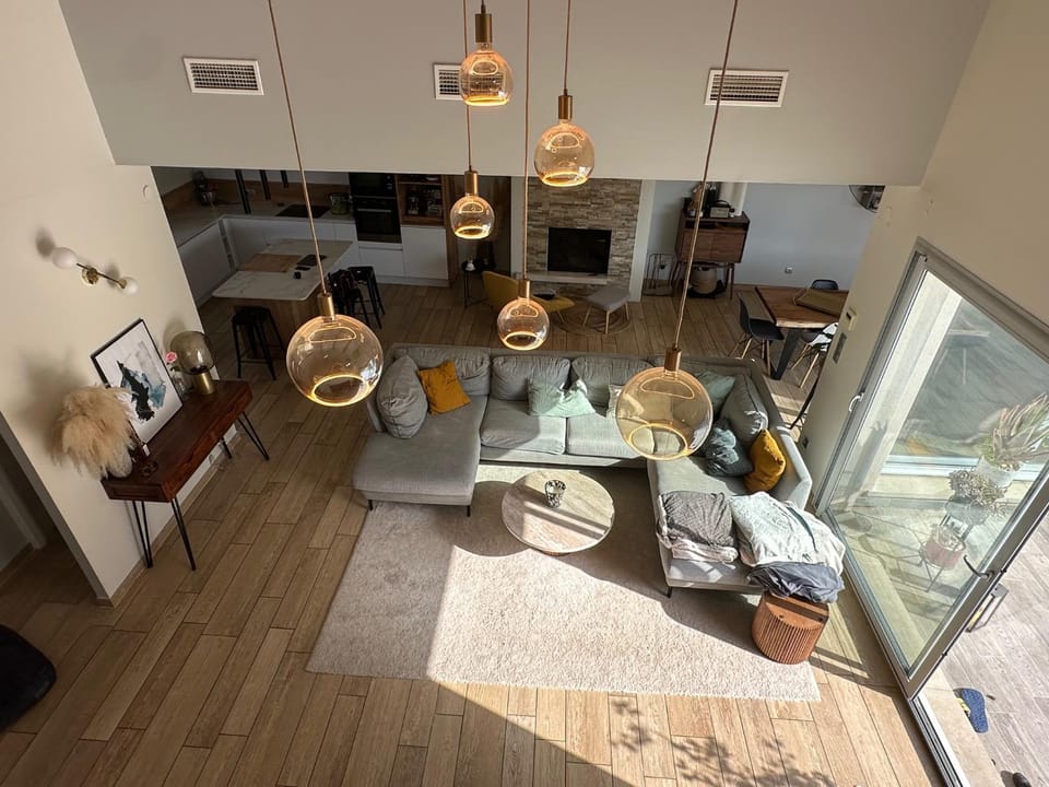 Maison paisible toute équipée, piscine chauffée Villa in Occitanie