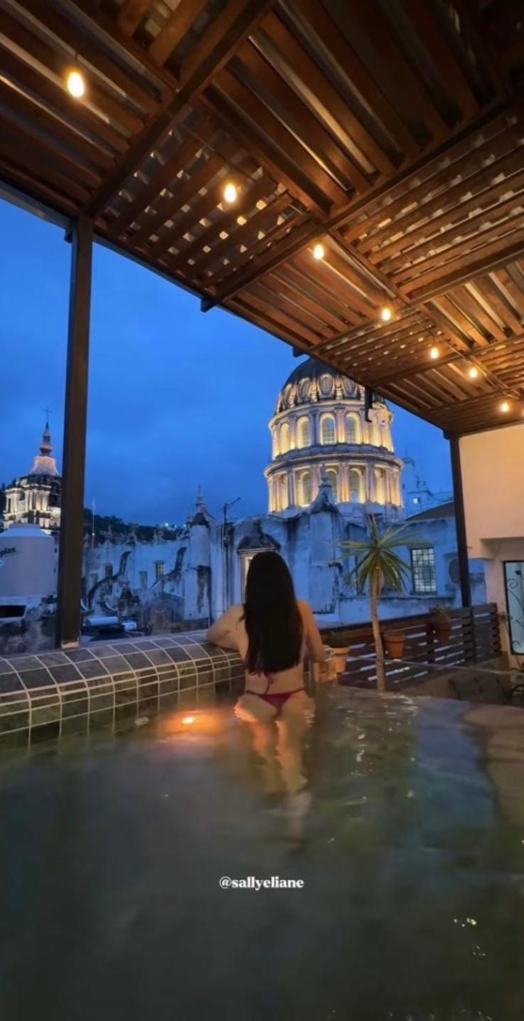 Balcony/Terrace, Swimming pool