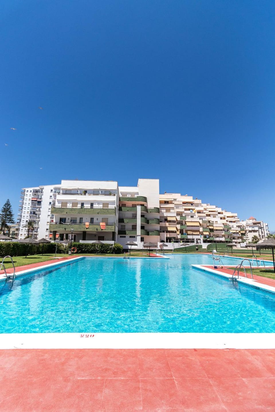 Swimming pool, Swimming pool
