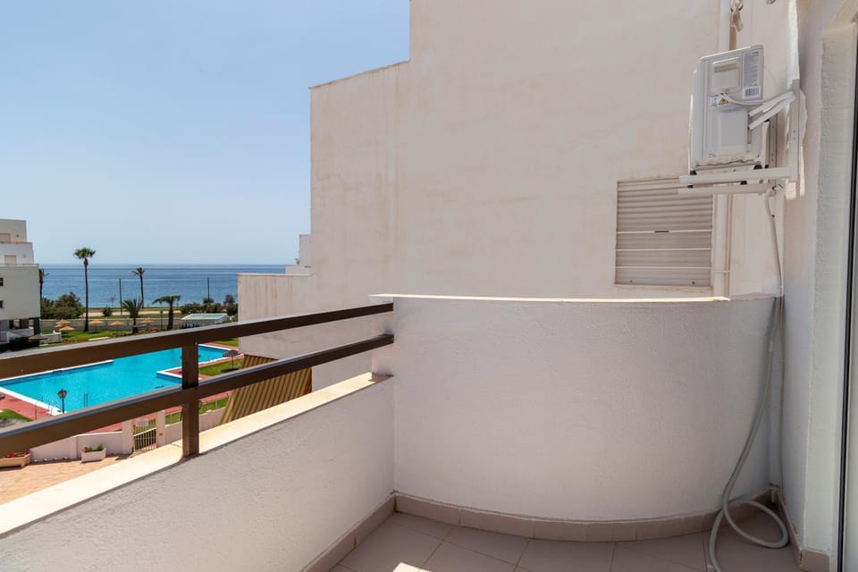 Balcony/Terrace, Pool view