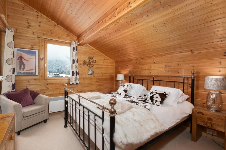 Chalet Le Saint Georges, Morzine, proche centre Chalet in Montriond