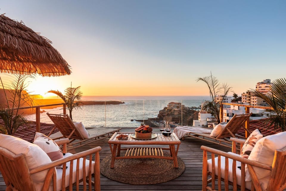 View (from property/room), Balcony/Terrace, Seating area, Sunset, sunbed