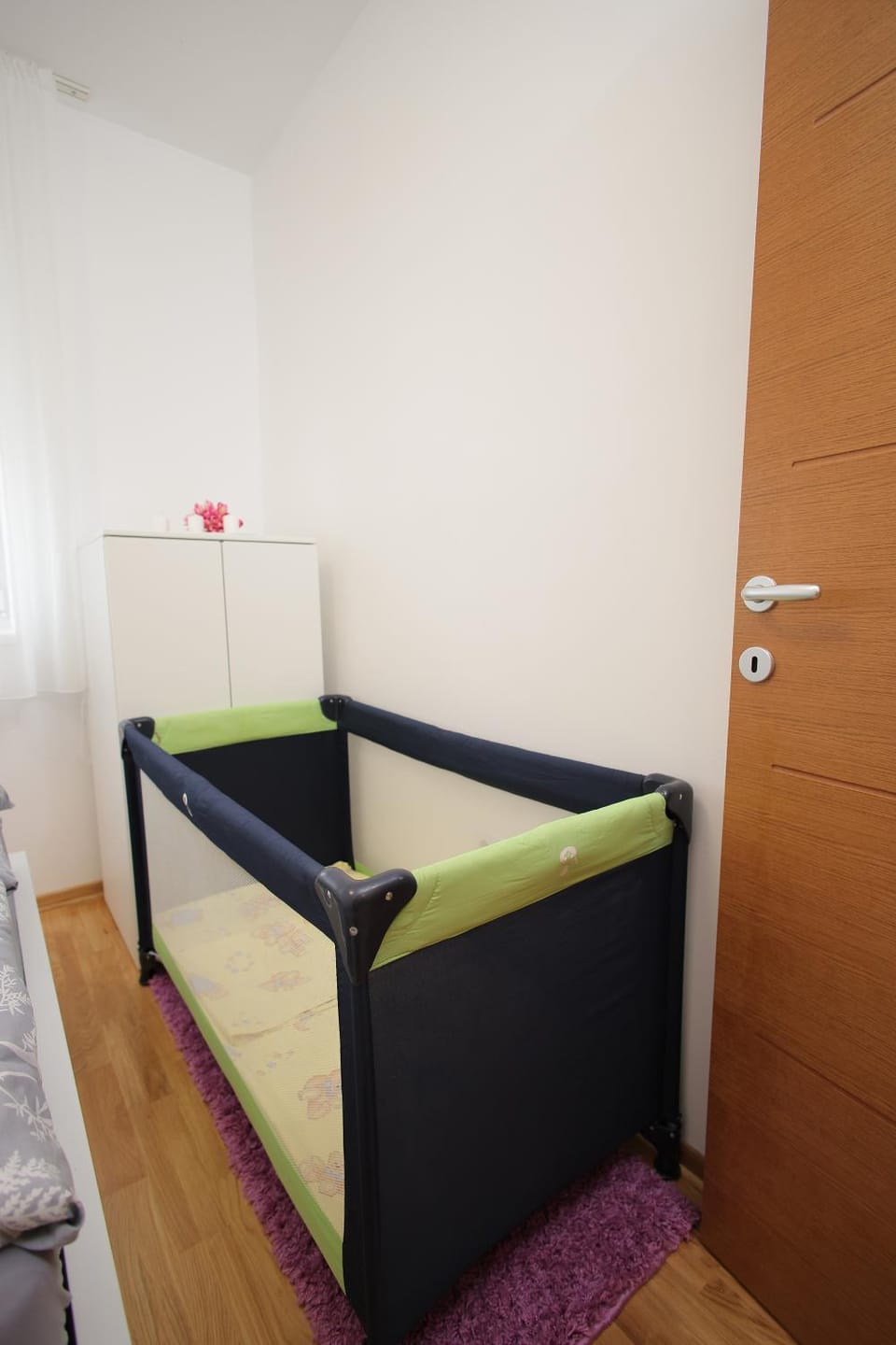 cot