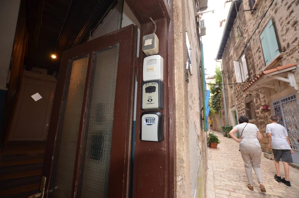 Old Town Indigo studio Apartment in Rovinj