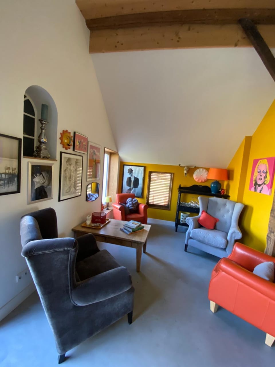 Communal lounge/ TV room, Communal lounge/ TV room, Game Room, Living room, Seating area