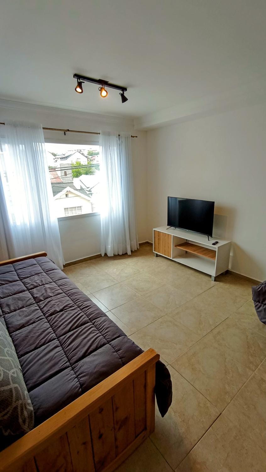 Communal lounge/ TV room, Bed, TV and multimedia, Living room